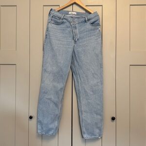 Abercrombie & Fitch The Dad Jeans | High Rise Light Wash Denim | Size 31 (12)